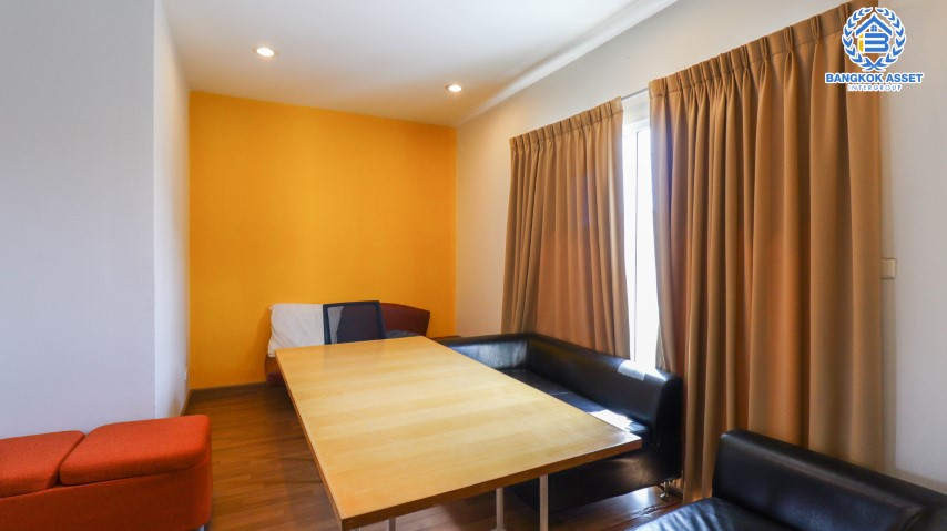 *****ทาวน์เฮ้าส์มือสองย่านนนทบุรี ม.พฤกษาทาวน์เน็กซ์ ติวานนท์-พระราม5 หลังมุม! เนื้อที่มากถึงเกือบ 20 ตร.ว. ฟังก์ชัน 3 ห้องนอน 2 ห้องน้ำ 2 ที่จอดรถ บนทำเลเยี่ยม ติดถนนนครอินทร์ ใกล้ทางด่วน "ศรีรัช" ในราคาสุดคุ้ม!...